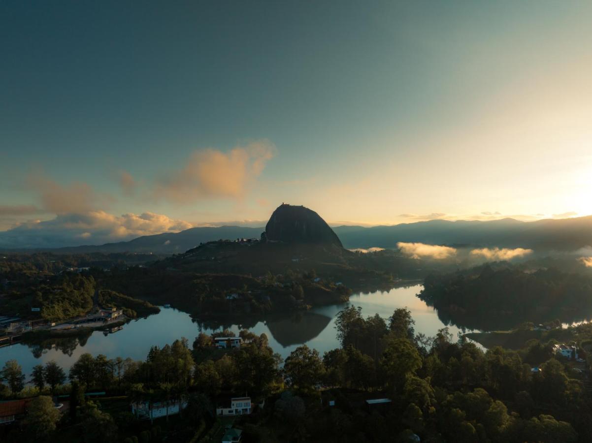 The Boato Hotel Guatape Exterior photo Mount Warning