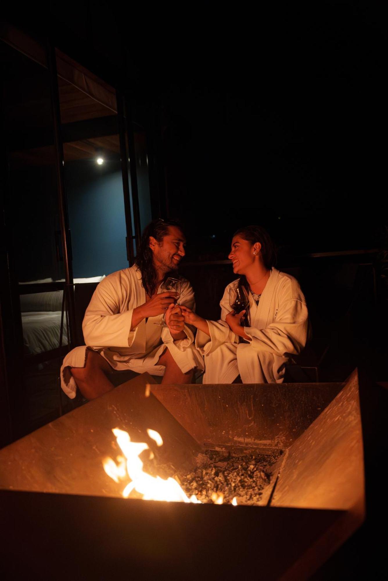 The Boato Hotel Guatape Exterior photo Guests at the spa