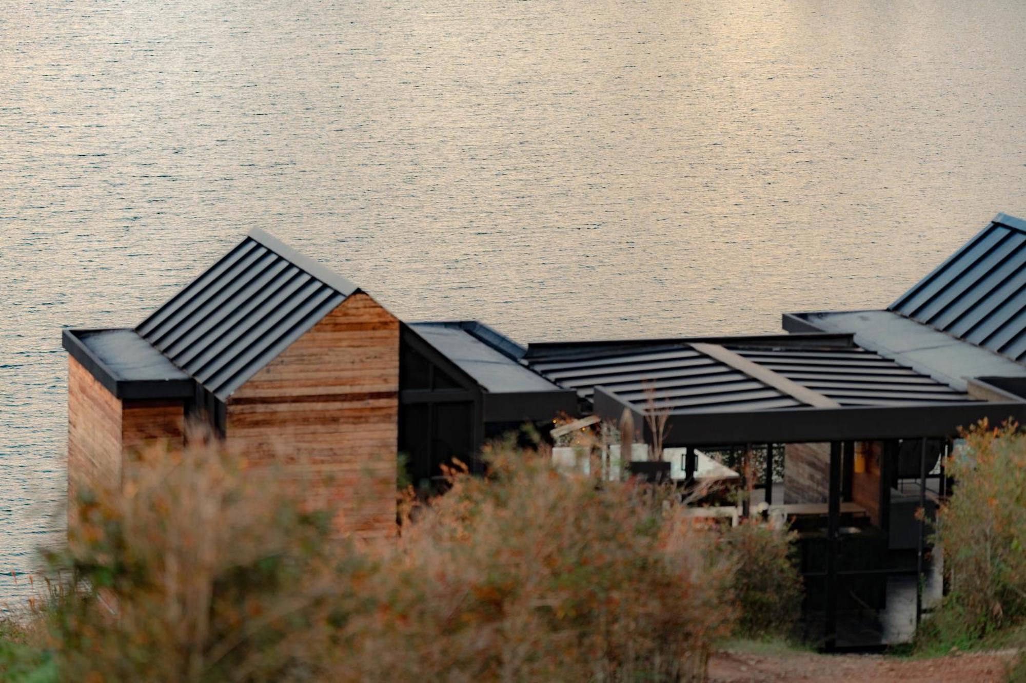 The Boato Hotel Guatape Exterior photo The restaurant